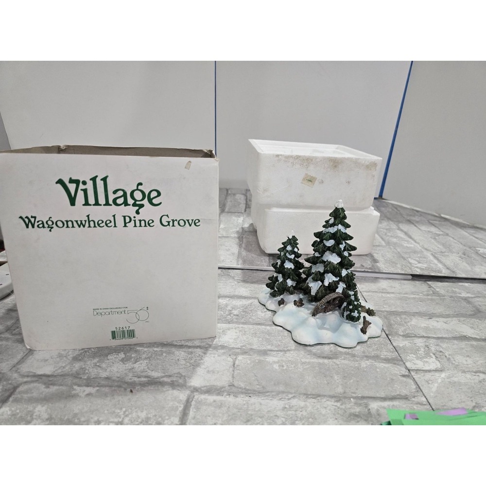 Dept 56 Wagon Wheel Pine‎ Grove, General Village Accessory 1995 boxed